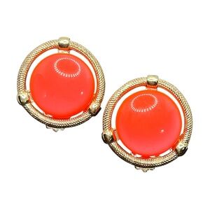 Delsa red orange cabochon round gold tone clip on earrings vintage